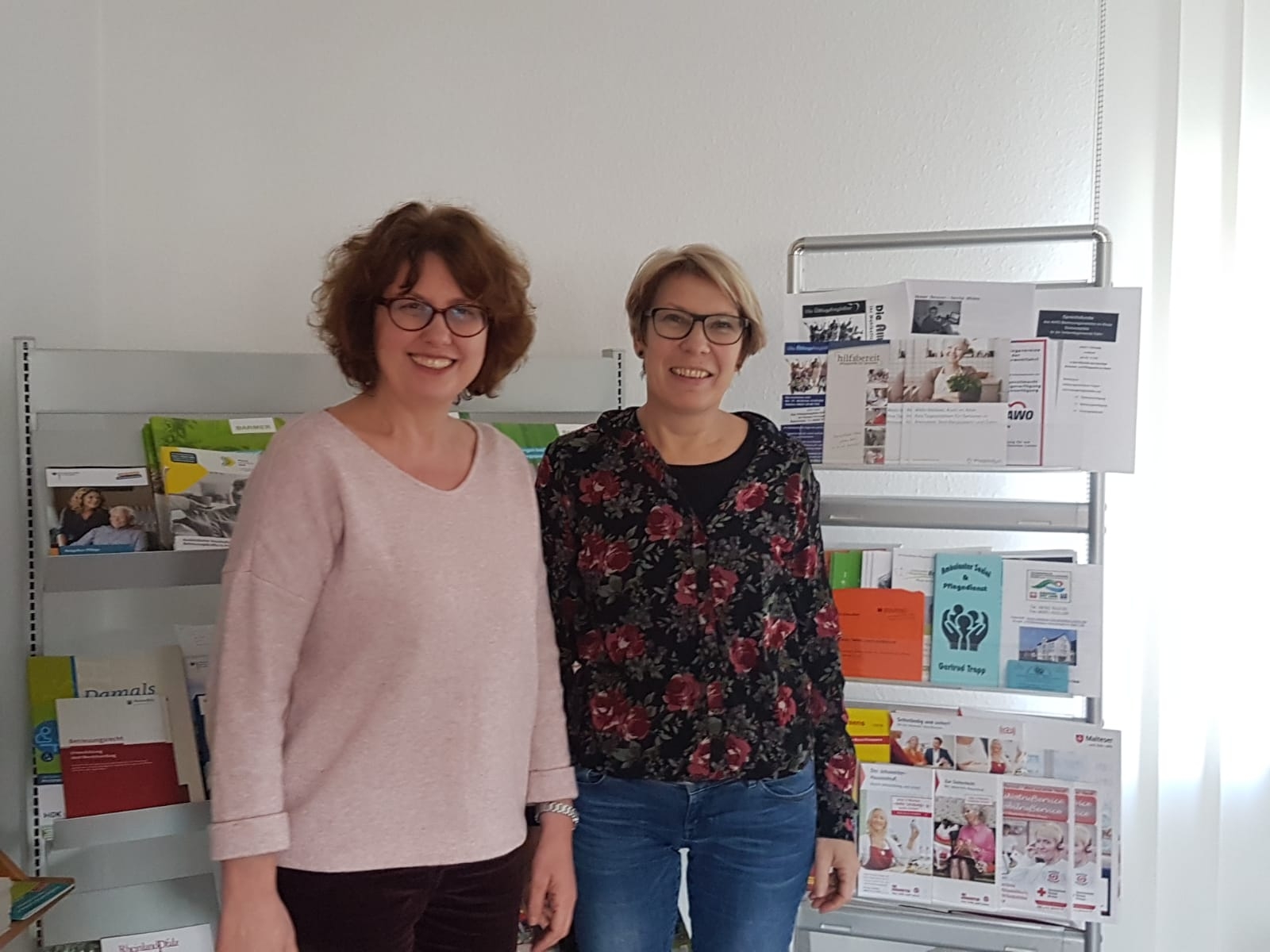 Eleonore Merk und Elke Weyand bieten kompetente Beratung im Pflegestützpunkt Dahn