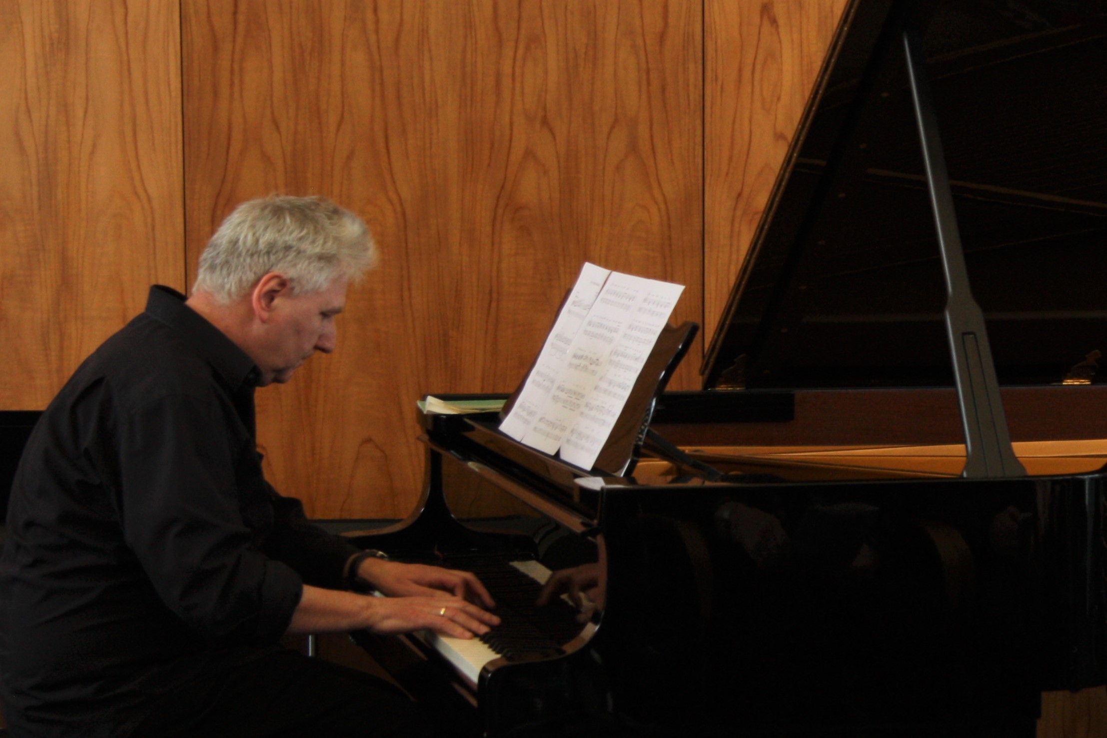 Bei der Matinee am Klavier: Christof Heringer