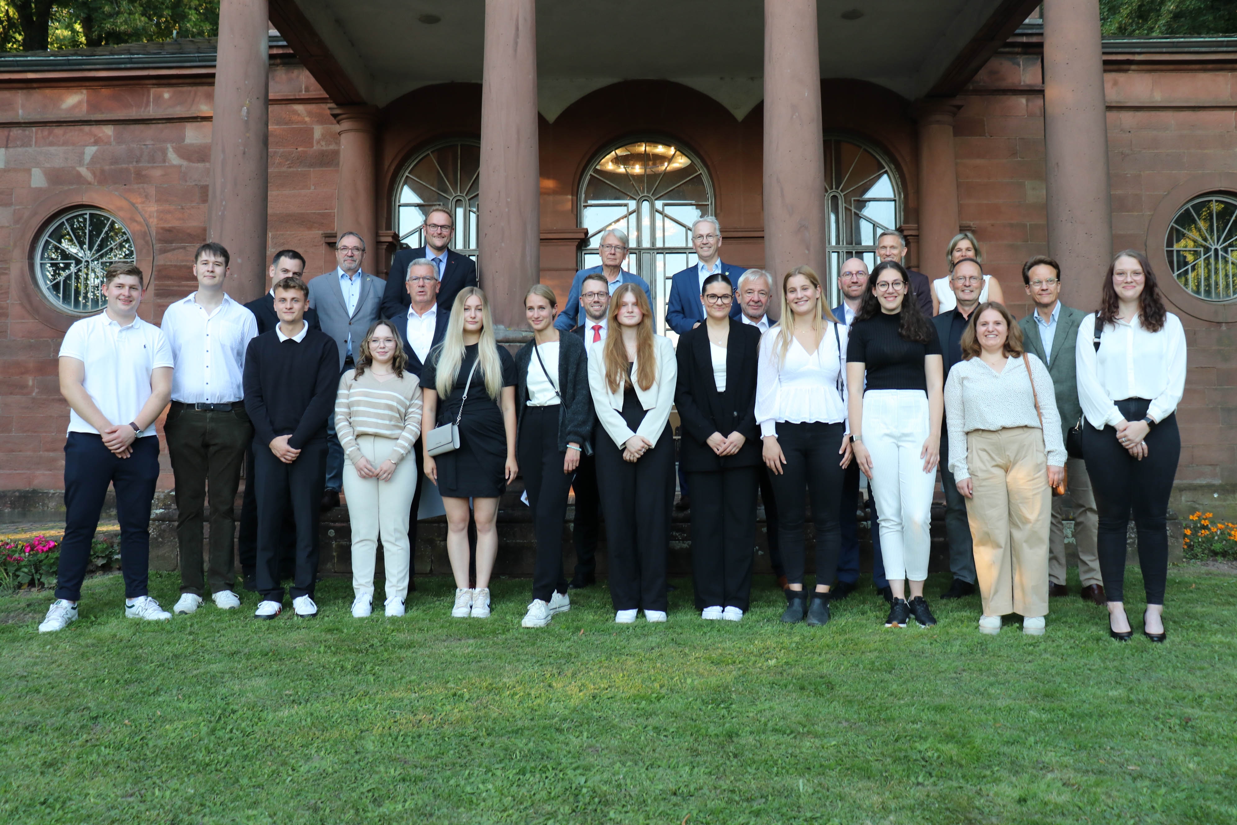 Die 15 ersten Stipendiaten des Vereins.