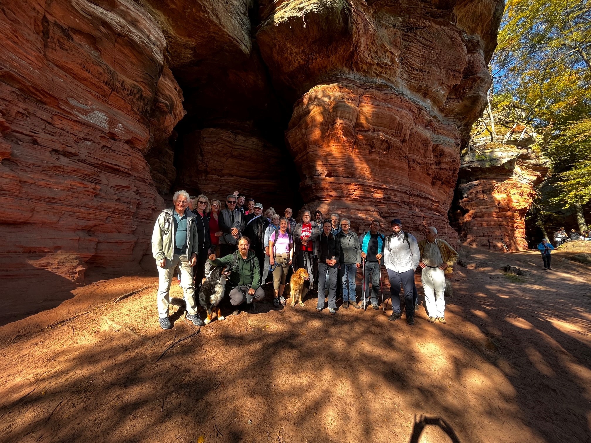 Wandern mit der Landrätin auf dem Altschloßpfad