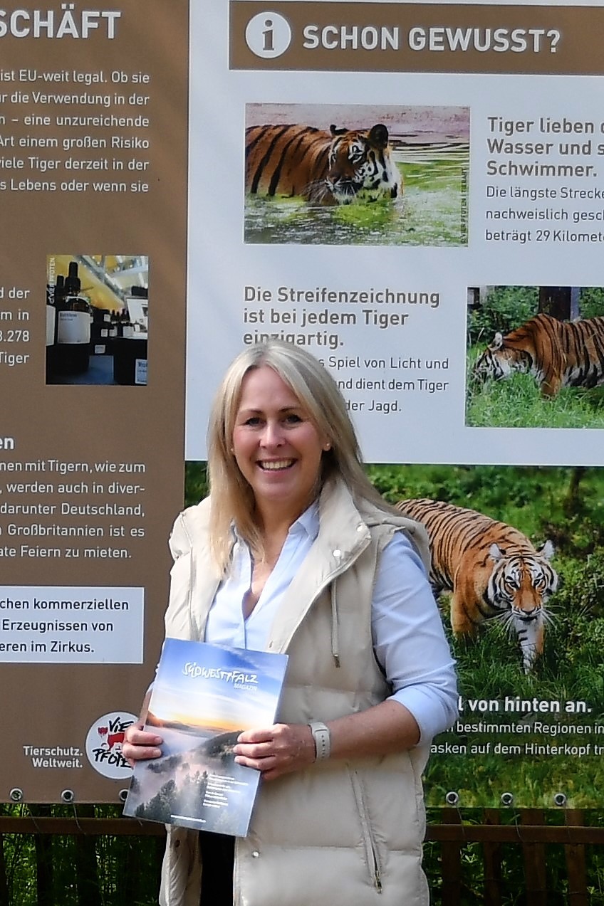 Das neue Magazin, von Landrätin Dr. Ganster vorgestellt, ist Werbeträger der Südwestpfalz auf der BUGA.