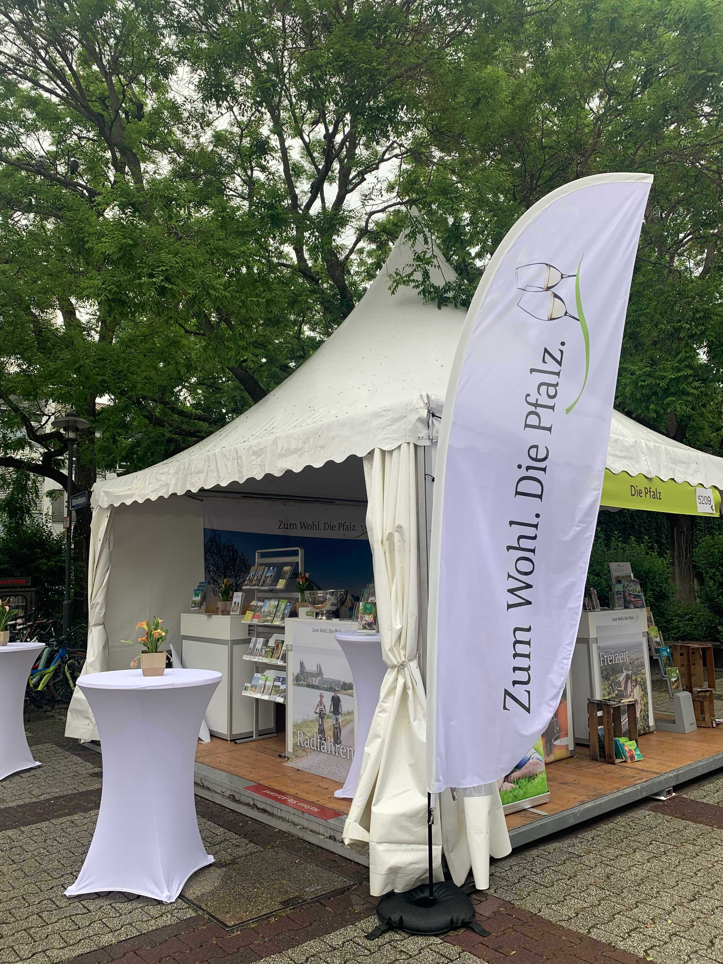 Pfalz-Stand mit der Südwestpfalz-Touristik