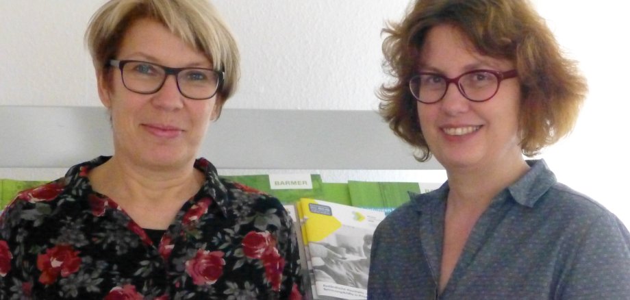 Zu allen Fragen rund um das Thema Alter und Pflege beraten Eleonore Merk und Elke Weyandt